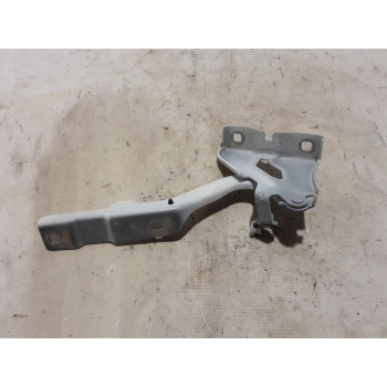 Sandero Motor Kaput Menteşesi Sol 2020- Oem No (654004053R)