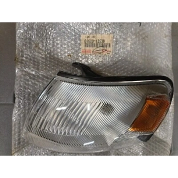 Corolla Ae100 1992-1995 Sarı Ön Sinyal Sağ Oem No (81620-12530)