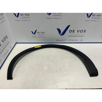 Peugeot 3008 2017- Arka Çamurluk Dodik Plastiği Sağ Oem No (98116339Xt)