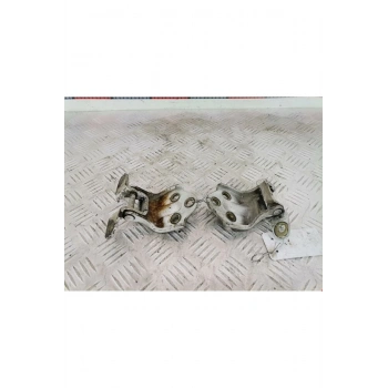 Kapı Menteşe Starex 2002-2008 On (1 Adet) (Oem No: 79310-4A000)