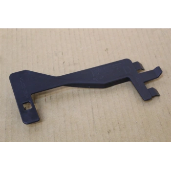 Renault Captur Ön Tampon Braket  Sağ 2012-  (Oem No:  628108533R)