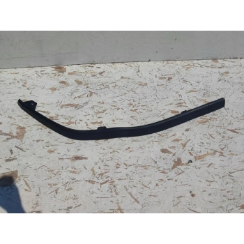 Toyota Corolla Ön Tampon Karlık Sol 2005  (Oem No:  7685202070)