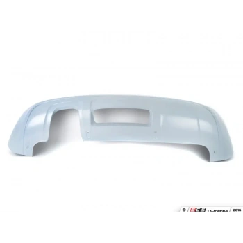 Audi Q3 Arka Tampon Karlık Sensör Delikli Astarlı 2011- (Oem No:  8U0807434Cgru)