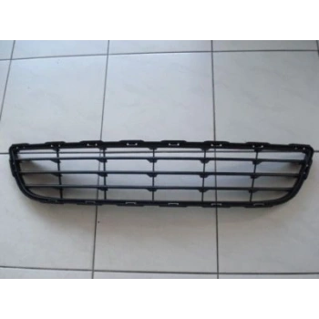 Suzuki Swift Ön Tampon Panjuru Orta 2011- (Oem No:  71721-68L00-5Pk)