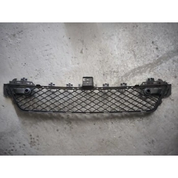 Mercedes C Class Ön Tampon Panjuru Sensör Delikli 2011- (Oem No:  A2048851324)