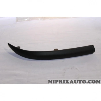 Ford Focus Ön Tampon Köşe Bandı Sol  (Oem No:  2M5117C773Aeyygy)