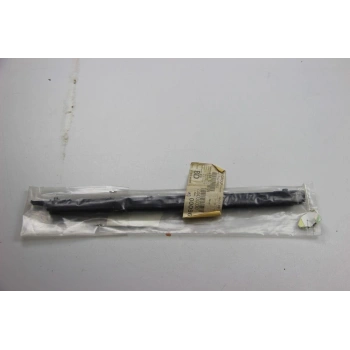 Bmw 1 Serisi Ön Tampon Bandı Sol 2007-- (Oem No:  51117166585)