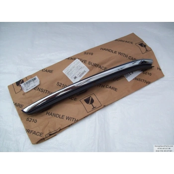 Volkswagen Golf Vıı Ön Tampon Bandı Üst Nikelaj Sol 2017- (Oem No:  5G0853665M)