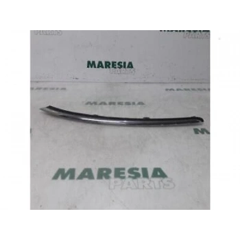 Citroen C4 Picasso Ön Tampon Bandı Nikelaj Set 2013- (Oem No:  1609552880)