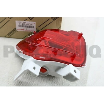 Toyota Rav 4 Arka Tampon Lambası Sol 2015- (Oem No:  8145642010)