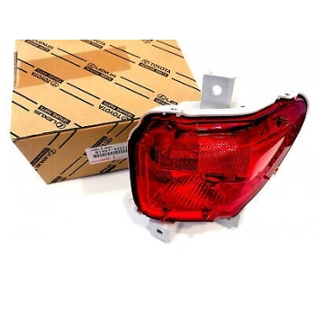 Toyota Rav 4 Arka Tampon Lambası Sağ 2015- (Oem No:  8145742010)