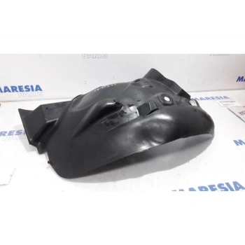 Renault Clio Ön Çamurluk Davlumbazı Arka Parça Hatchback Sağ 2012-  (Oem No:  638428084R)