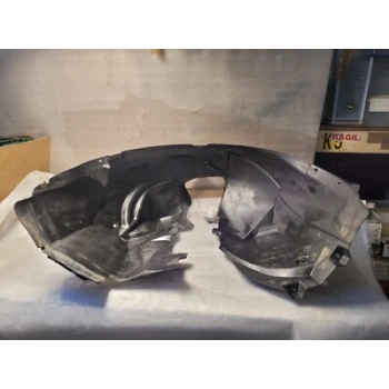 Ford Focus Smax Ön Çamurluk Davlumbazı Sol 2006 (Oem No:  6M21A16115Al)