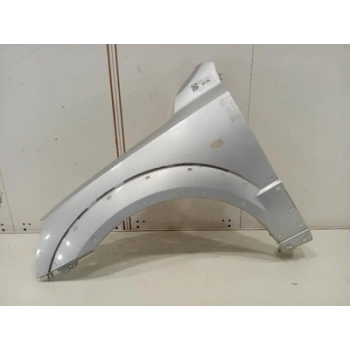 Kia Sorento Ön Çamurluk Sinyal Ve Dodik Delikli Sol 2002-2005 (Oem No:  663113E141)