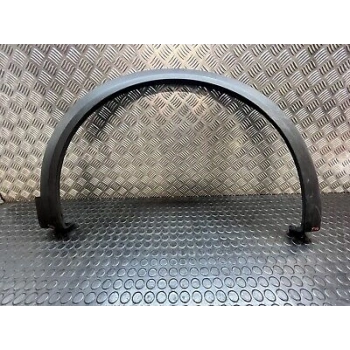 Renault Captur Ön Çamurluk Dodik Plastiği Sağ 2020- (Oem No:  638127184R)