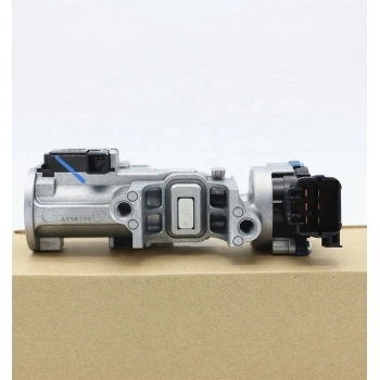 İsuzu Dmax Ön Çamurluk Sinyal Ve Dodik Delikli 4X4 Sağ 2007  (Oem No:  89738-73670)