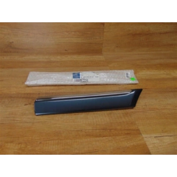 Mercedes C Class Ön Çamurluk Bandı Sol 1993--2000  (Oem No:  A2026902862)