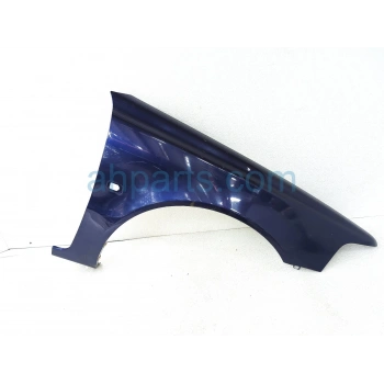 Volvo S40 V40 Ön Çamurluk Delikli Sağ 2001  (Oem No:  30883926)