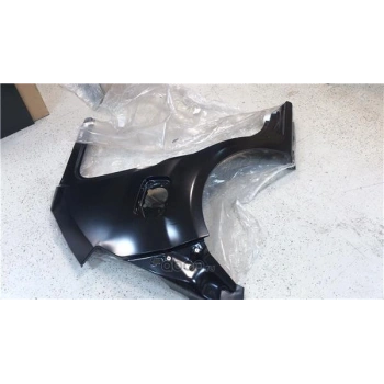 Dacia Sandero Arka Çamurluk Sağ 2008- (Oem No:  6001550847)