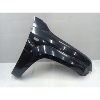 Volkswagen Amarok Ön Çamurluk Delikli Sağ 2010- (Oem No:  2H0821102B)