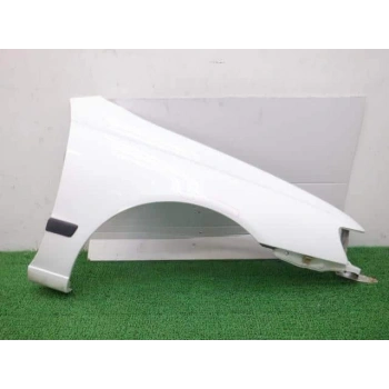 Toyota Corona /Carina Ön Çamurluk Sağ 1993--1995 (Oem No:  538012B260)