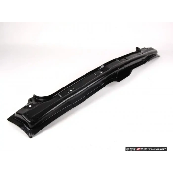 Volkswagen Golf Arka Panel Üst 1998-2003 (Oem No:  1J6813309B)