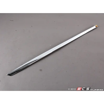 Volkswagen Passat Arka Kapı Bandı Nikelaj Sağ 2005-- (Oem No:  3C0853754C2Zz)