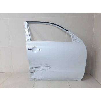 Suzuki Vitara Ön Kapı Sağ 2015- (Oem No:  68001-54P00-000)