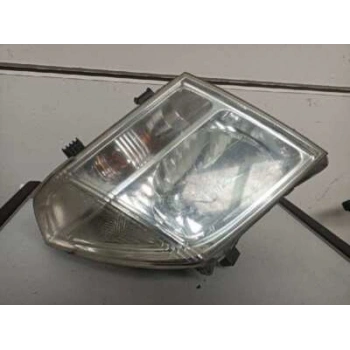 Nissan Navara Ön Far Elektrikli Motorlu Sağ 2008- 2009 (Oem No:  26010-Eb40A)