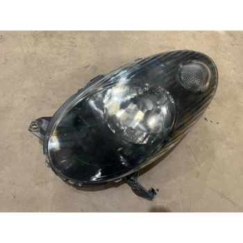 Nissan Micra Ön Far Sıyah Sol 2003-2005 (Oem No:  26060Ax705)