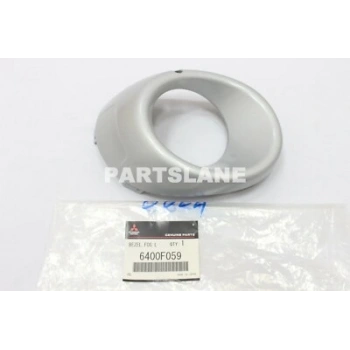 Mitsubishi Outlander Ön Sis Far Çerçevesi Sol 2012- (Oem No:  6400F059)