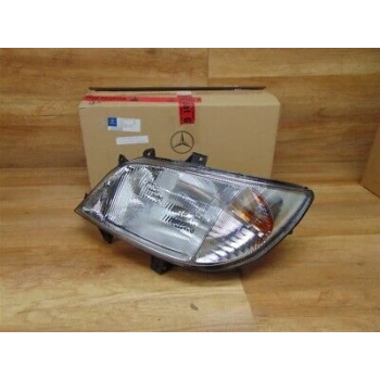 Mercedes Sprinter Ön Far Sol 2001  (Oem No:  A9018201061)
