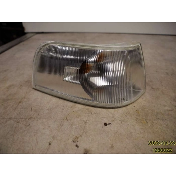 Volvo 960 Ön Sinyal Sağ 1995-1997 (Oem No:  9178228)