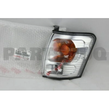 Toyota Hilux Ön Sinyal Sol 2001 2003- (Oem No:  8152135290)