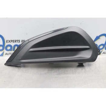 Peugeot 208 Ön Sis Lamba Kapağı Sol 2015- (Oem No:  9810533680)