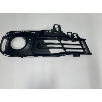 Bmw 3 Serisi Ön Sis Lamba Kapağı Delikli Açık Lux Sağ 2015- (Oem No:  51117396878)