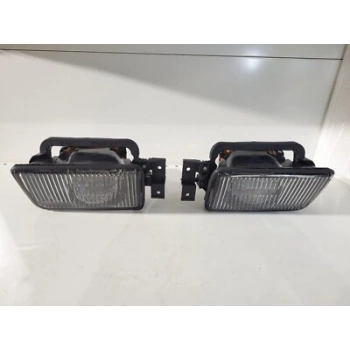 Bmw 5 Serisi Ön Sis Lambası Sağ 8894 (Oem No:  63178360941)