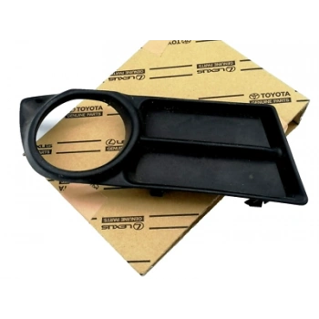 Toyota Corolla Verso Ön Sis Lamba Kapağı Delikli Astarlı Sağ 2004- (Oem No:  521270F020)