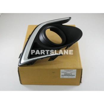 Mitsubishi Attrage Ön Sis Lamba Kapağı Delikli Sol 2013- (Oem No:  6402A273)