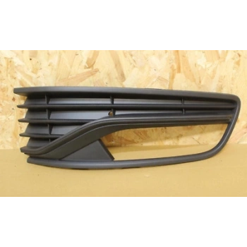 Volkswagen Polo Ön Sis Lamba Kapağı Delikli Nikelaj Çıt Sağ 2013- (Oem No:  6C0853666J9B9)