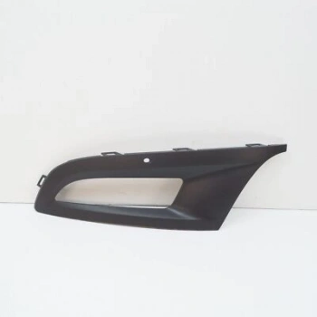 Volkswagen Polo Ön Sis Lamba Kapağı Delikli Sol 2009-  (Oem No:  6R0853665D9B9)