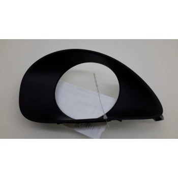 Toyota Yaris Ön Sis Lamba Kapağı Delikli Sağ 2006-2008 (Oem No:  814810D020)