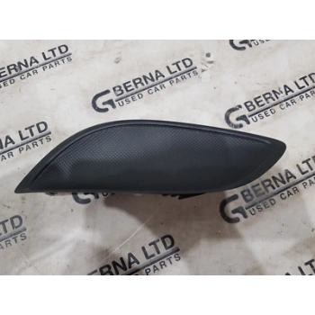 Toyota Yaris Ön Sis Lamba Kapağı Desenli Sol 2009- 2011 (Oem No:  814820D100)