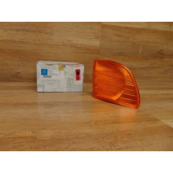 Mercedes Vito Ön Sinyal Sarı Sağ .1996- (Oem No:  A6388200121)