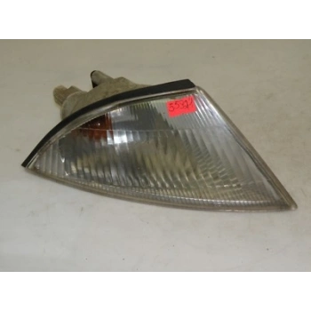 Mitsubishi Carisma Ön Sinyal Sağ 1995-1999 (Oem No:  Mb952158)