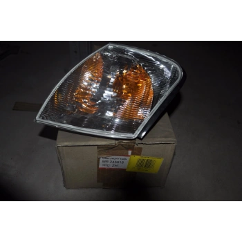 Mitsubishi Space Star Ön Sinyal Sağ 1999-2000 (Oem No:  Mr245518)