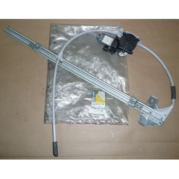 Renault Master Elektrikli Ön Cam Krikosu . Sağ 1999- (Oem No:  8200162710)