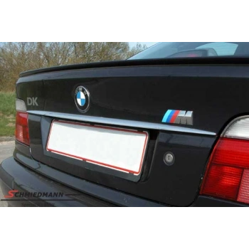 Bmw 5 Serisi Ar.Bagaj Kapak Bandı Nikelaj 1996- (Oem No:  51137038156)