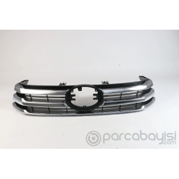 Toyota Hilux Ön Panjur 5 Nikelaj Bandlı Logo Taşıyıcılı 2015- (Oem No:  531000K500)