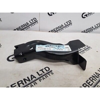 Renault Fluence/Megane Ön Üst Travers Bağlantı Sacı Sağ 2009 (Oem No:  625138842R)